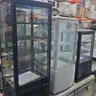 ثلاجة لتبريد الحلويات