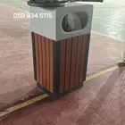أثاث الحدائق والمدارس المولات الجامعات المقاهي المطاعم.