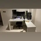 طاولة ايكيا
