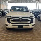 لاند كروزر رقم 2 بنزين -GXR L2 2025