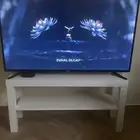 طاولات من ايكيا للبيع
