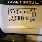 اللوحات سيارات