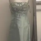 فستان من فيفيد مقاس 10