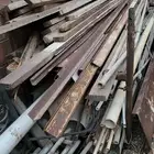 حديد كمرات ومواسير وخشب