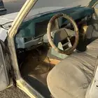 نيسان داتسون 84 للبيع قطع غيار