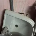 للبيع 5 مغاسل نضيف جدا خزف