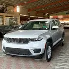 جيب جراند شيروكي لاريدو 2025 الخضر للسيارات - خريص