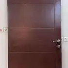 باب خشب استعمال خفيف