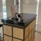 للبيع طاولات كاشير مستخدمة
