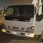 دينا ايسوزو موديل 2008 مع صندوق