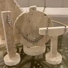 حامل مجوهرات