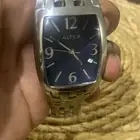 ساعه سويسريه تبلغ قيمتها
