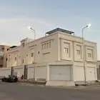 فيلا روف للبيع بحي الصفا شارعين ( دور ثاني وملحق )