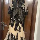 فستان تصميم خاص مقاس L لبسه وحده