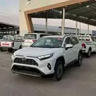 تويوتا راف فور بنزين XLE 2025 اقساط - كاش