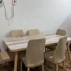 طاولة طعام