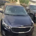 كيا كرنفال عائليه ثلاث صفوف الفئه المرغوبه لندرة الاعطال2018