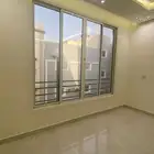 شقق وملاحق بالعقيق قريب دوار المئوية للبيع