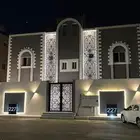 شقة دور ثاني للبيع بحي الحمرا