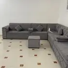 كنب للبيع نظيف مع طاوله