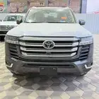 لاند كروزر GXR-L4بنزين رمادي 2025