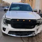 فورد ايفرست مصدوم على حالته