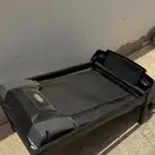 سير كهربائي نظيف