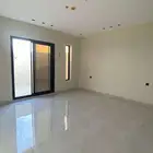 شقق وملحق للبيع بالقيم ب525 الف للشقق و 850 الف للملحق