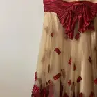 فستان انيق للبيع استخدام مره وحده