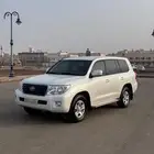 جيب لاندكروزر 2015 نضيف