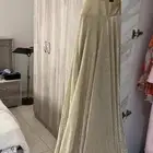فستان ذهبي simple elegant