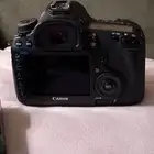 كاميرا كانون 5D iii وعدسه بورتريه 50mm f1.8
