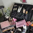 ميك اب متكامل مع كرسي ميكب