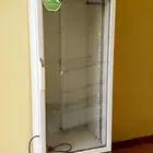 ثلاجة زجاجية للبيع