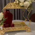 شبكة صغيره لطقم ذهب وذبلتين وهديه عطر او جوال