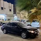 هوندا اكورد اسود