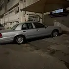 فورد فكتوريا 2001