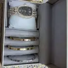 ساعات جديدة للبيع