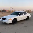 فورد فكتوريا 2011 نظيف
