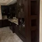 مطبخ فاخر خشب طبيعي 100  من كريستد وود   نظيف جد ا