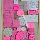 قوالب سيلكون للشمع والجبس والحلويات