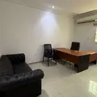 للإيجار مكتب مؤثث بالكامل طريق فلسطين