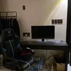 للبيع طاولة وكرسي قيمنق