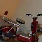 سكوتر كهربائي مع الشاحن نظيف