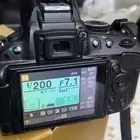 للبيع كيمره نيكون D5100