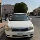 كيا كرينفال 2012