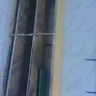 عدة مطاعم وبوافي