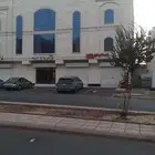 عمارة سكنية تجارية للبيع في منطقة قريبه للحرم