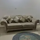 كنب للبيع قطعتين فاخرة من مفروشات عبداللطيف ومكتبة