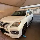 للبيع لكزس LX 570 موديل 2011